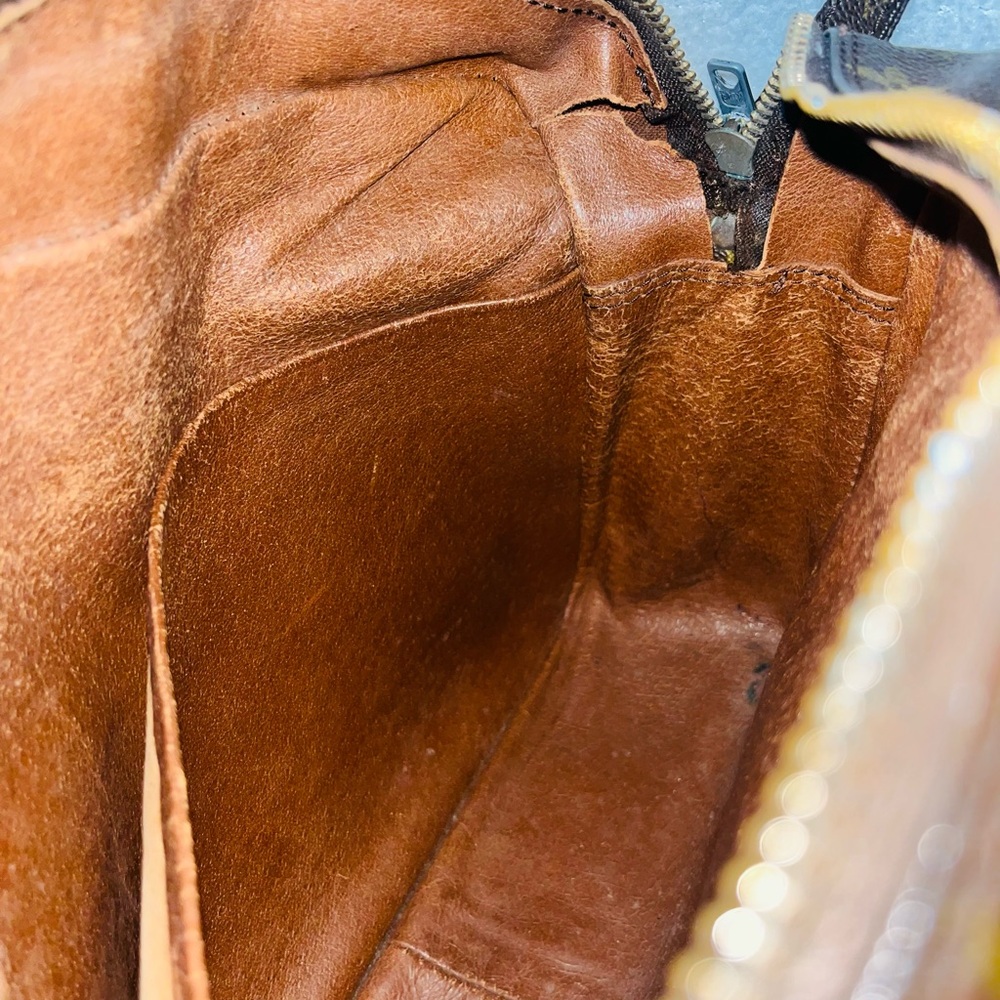 Louis Vuitton Nile Vintage Shoulder Bag - Picture 12 of 16